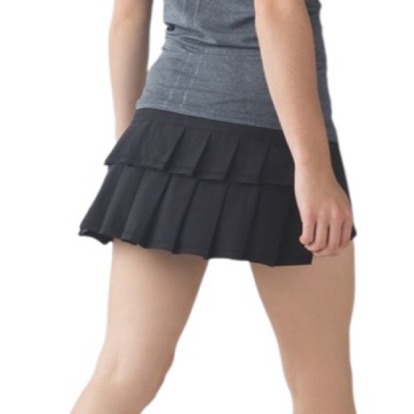 Lululemon Run: Pace Setter Skirt Black Sz 2 Original $58 Excellent Comdition - Picture 2 of 11